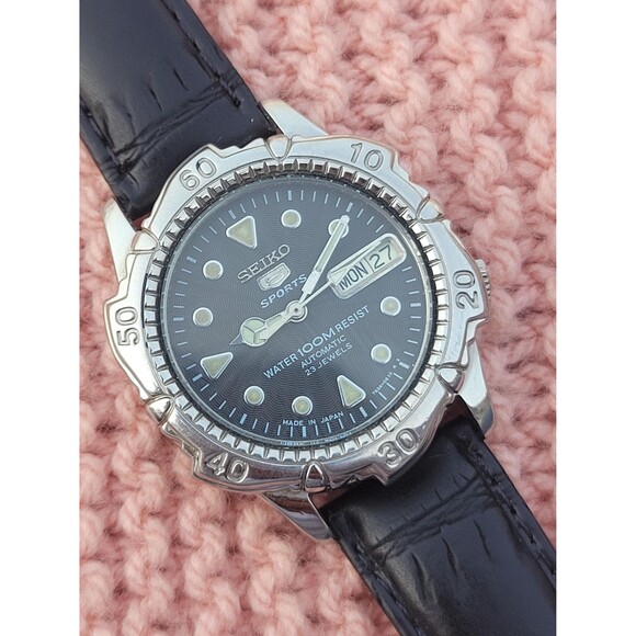 Vintage Seiko 5 Sports 7S36-0180 Automatic Watch | 37mm | Diver Classic Starfish - Picture 2 of 8